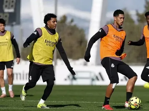 Rodrygo lần đầu sẵn sàng ra sân dưới thời Arbeloa