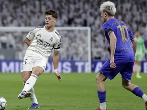 Arbeloa biến Arda Guler thành bộ não mới tại Real