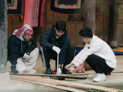 "Idol" mèo Lướng được dàn cast "Gia Đình Haha" xây nhà mới