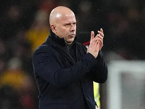 Arne Slot đổ lỗi cho lịch thi đấu sau trận thua Bournemouth