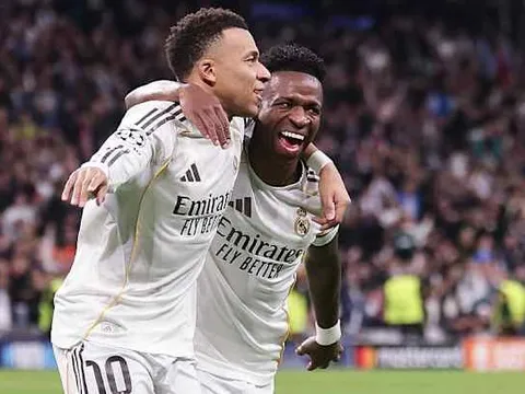 Real chiếm ngôi đầu nhưng siêu máy tính vẫn chọn Barca vô địch