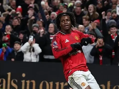 Carrick tìm ra mũi khoan mới cho hàng công MU