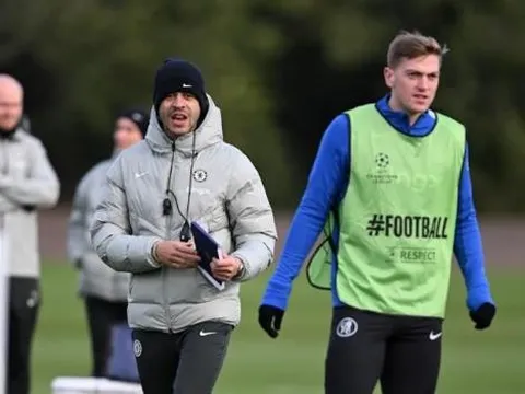 Rosenior tuyên bố Chelsea đủ sức khoan phá mọi hàng thủ