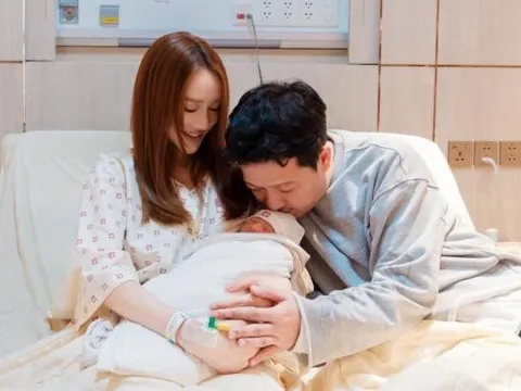 Nhã Phương sinh con thứ 3