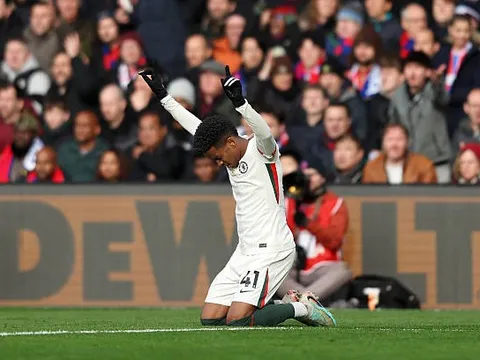 Chuyên gia Sky Sports mê mẩn sao trẻ Chelsea