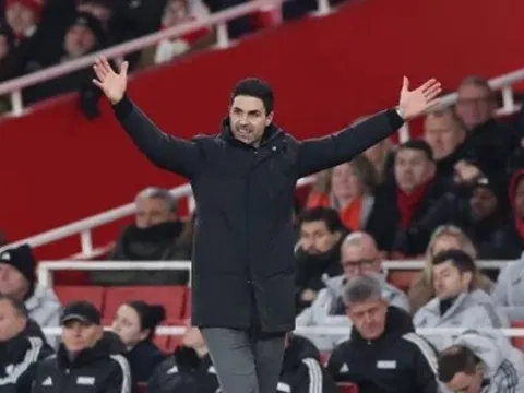 Rio Ferdinand chỉ trích Mikel Arteta kìm hãm Arsenal