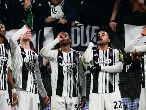 Khoảnh khắc thiên tài của Locatelli giúp Juventus hủy diệt Napoli