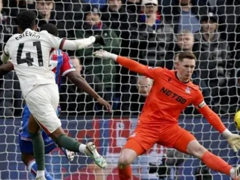 Khoảnh khắc thiên tài của Estevao Willian giúp Chelsea bay cao