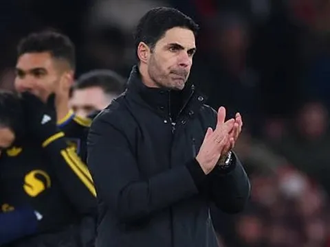 Arteta thừa nhận Arsenal đã dâng bàn thắng cho MU