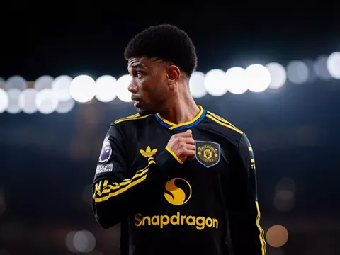 Amad Diallo dạy fan Arsenal bài học khiêm tốn