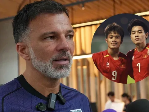 CĐV Thái chỉ trích HLV ảo tưởng khi so sánh với Việt Nam