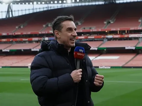 Neville khen Dorgu khác biệt trận MU hạ Arsenal