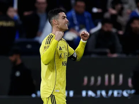 Đua vua phá lưới, Ronaldo cần bắn hạ Al Taawoun