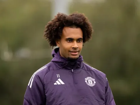 Hụt En-Nesyri, Juve quyết tranh Zirkzee với Roma