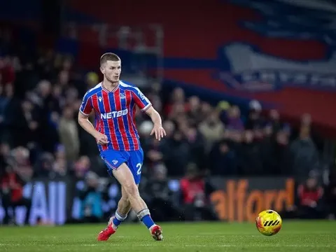 Liverpool vượt mặt MU vụ chiêu mộ Adam Wharton