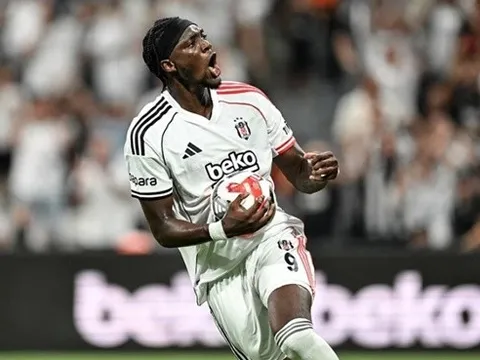 CHÍNH THỨC: Besiktas mua đứt Abraham để bán cho Aston Villa