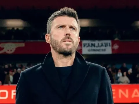 Paul Scholes khuyên MU thận trọng khi bổ nhiệm Carrick