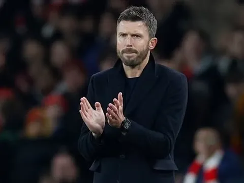 Scholes dự đoán Carrick sẽ rời Man Utd để dẫn dắt Tottenham