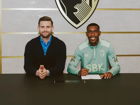 CHÍNH THỨC: Bournemouth chiêu mộ Rayan với giá 30 triệu bảng