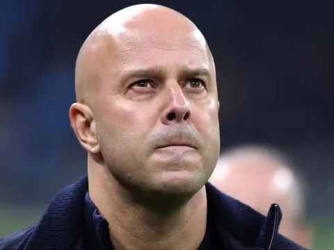 Liverpool chỉ còn đúng 1 trung vệ lành lặn đấu Qarabag