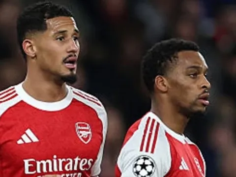 Saliba và Timber vắng mặt khi Arsenal đấu Kairat Almaty