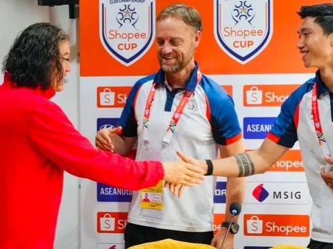 HLV Polking đặt mục tiêu thắng Selangor để đi tiếp