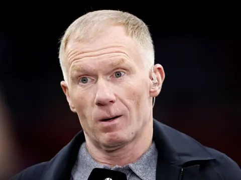 Scholes thán phục màn lột xác của Maguire