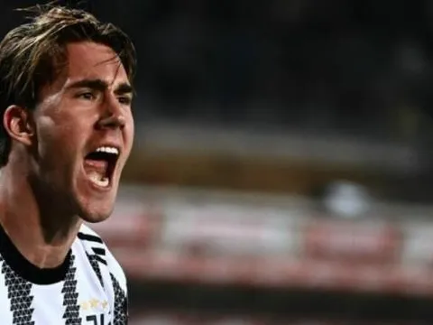 Chelsea, Tottenham tranh món hời Vlahovic từ Juventus