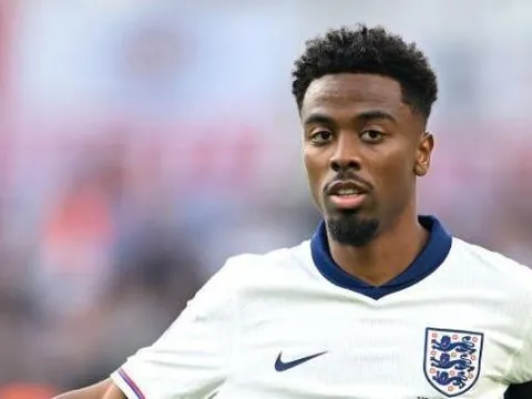 Wolves giải cứu cựu sao MU khỏi Marseille