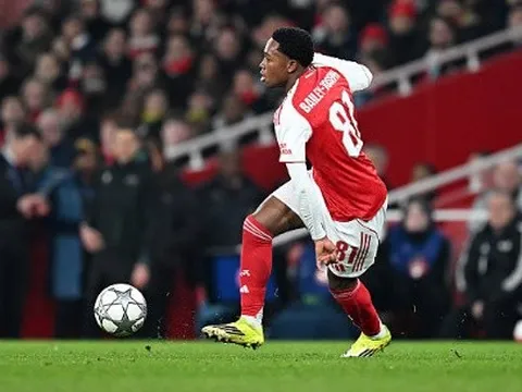 Mikel Arteta trình làng thần đồng 17 tuổi tại Champions League