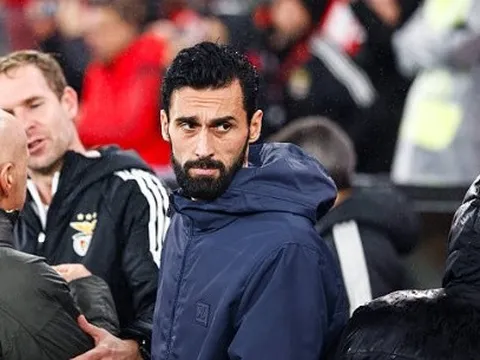 HLV Arbeloa chỉ ra lý do Real Madrid gục ngã tại Bồ Đào Nha
