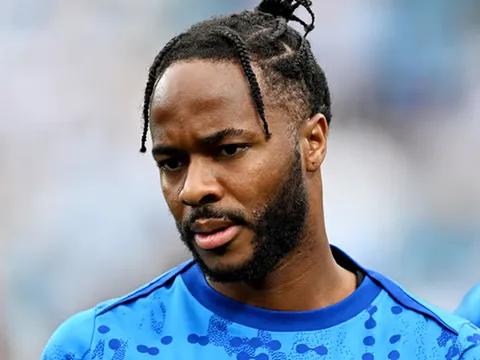 Napoli muốn sở hữu Sterling dạng tự do