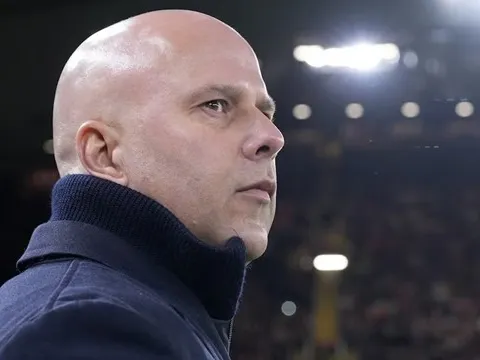 Thắng lớn ở C1, Slot cảnh báo Liverpool trước đại chiến NHA