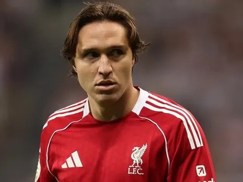 Liverpool chốt giá 13 triệu bảng bán Chiesa cho Juve