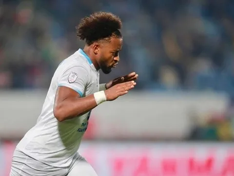 Xuân Son rực sáng, Nam Định đè bẹp Lion City Sailors