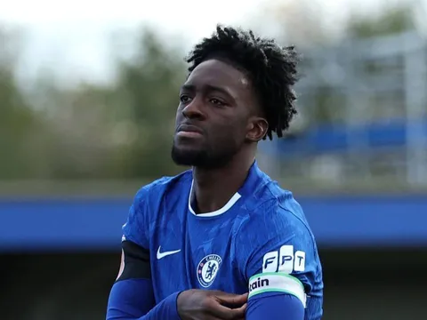 Kendry Paez sang River Plate, Axel Disasi từ chối Fiorentina