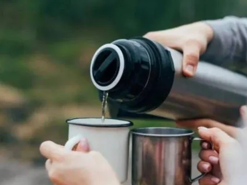 2 loại nước uống âm thầm “tiếp tay” cho tế bào ung thư phát triển, nhiều người dùng hằng ngày