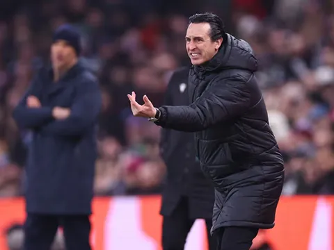 Emery lắc đầu trước tin đồn về Real Madrid