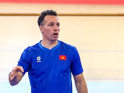 HLV Giustozzi tự tin futsal VN sẽ hạ Thái Lan
