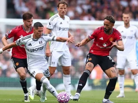 Soi trận Man Utd vs Fulham: Quỷ đỏ thăng hoa cùng Carrick