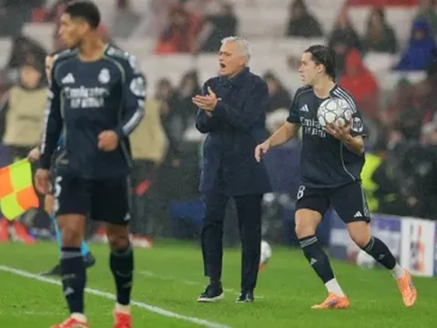 CĐV Real choáng váng vì kịch bản tái đấu Mourinho