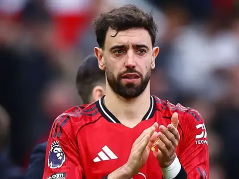 Carrick dập tắt tin đồn Bruno rời MU