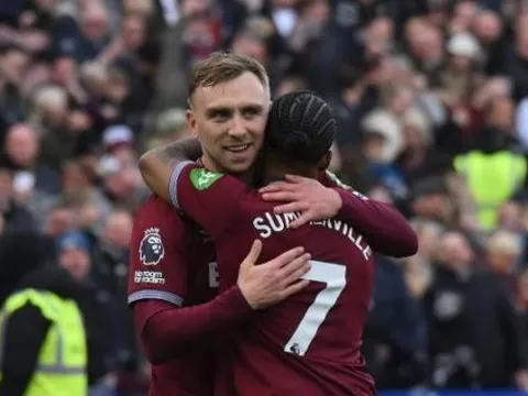 Rosenior cảnh báo Chelsea về vũ khí phản công của West Ham