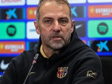 Flick thất vọng khi Dro Fernandez bỏ Barca sang PSG