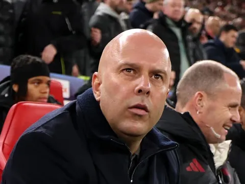 Arne Slot ức chế vì truyền thông hiểu sai về Liverpool