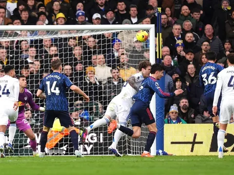 Merson ca ngợi pha dàn xếp đẳng cấp của Arsenal