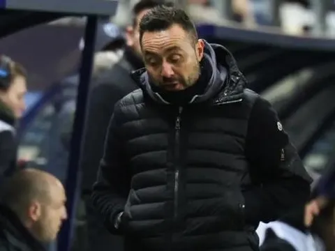 De Zerbi tuyên bố "sẵn sàng ra trận" giữa tin đồn từ chức