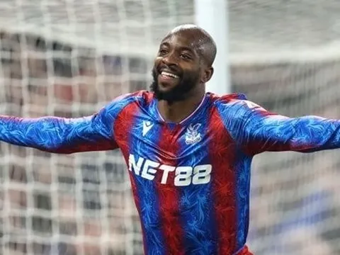 Tin đồn chuyển nhượng sáng 1/2: Mateta đạt thỏa thuận với AC Milan; Carrick muốn đưa Rashford trở lại MU