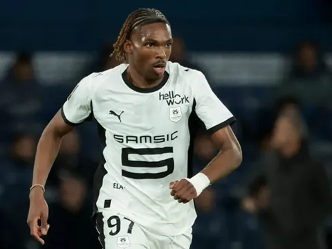 Liverpool chi tiền tấn cướp Jacquet trước mũi Chelsea