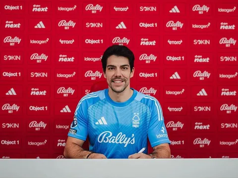 CHÍNH THỨC: Stefan Ortega gia nhập Nottingham Forest
